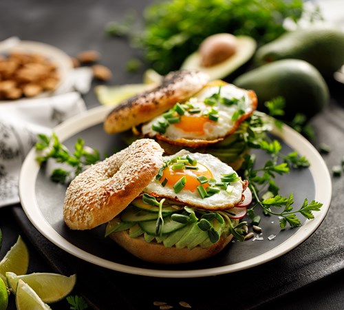 Bagel med spejlæg