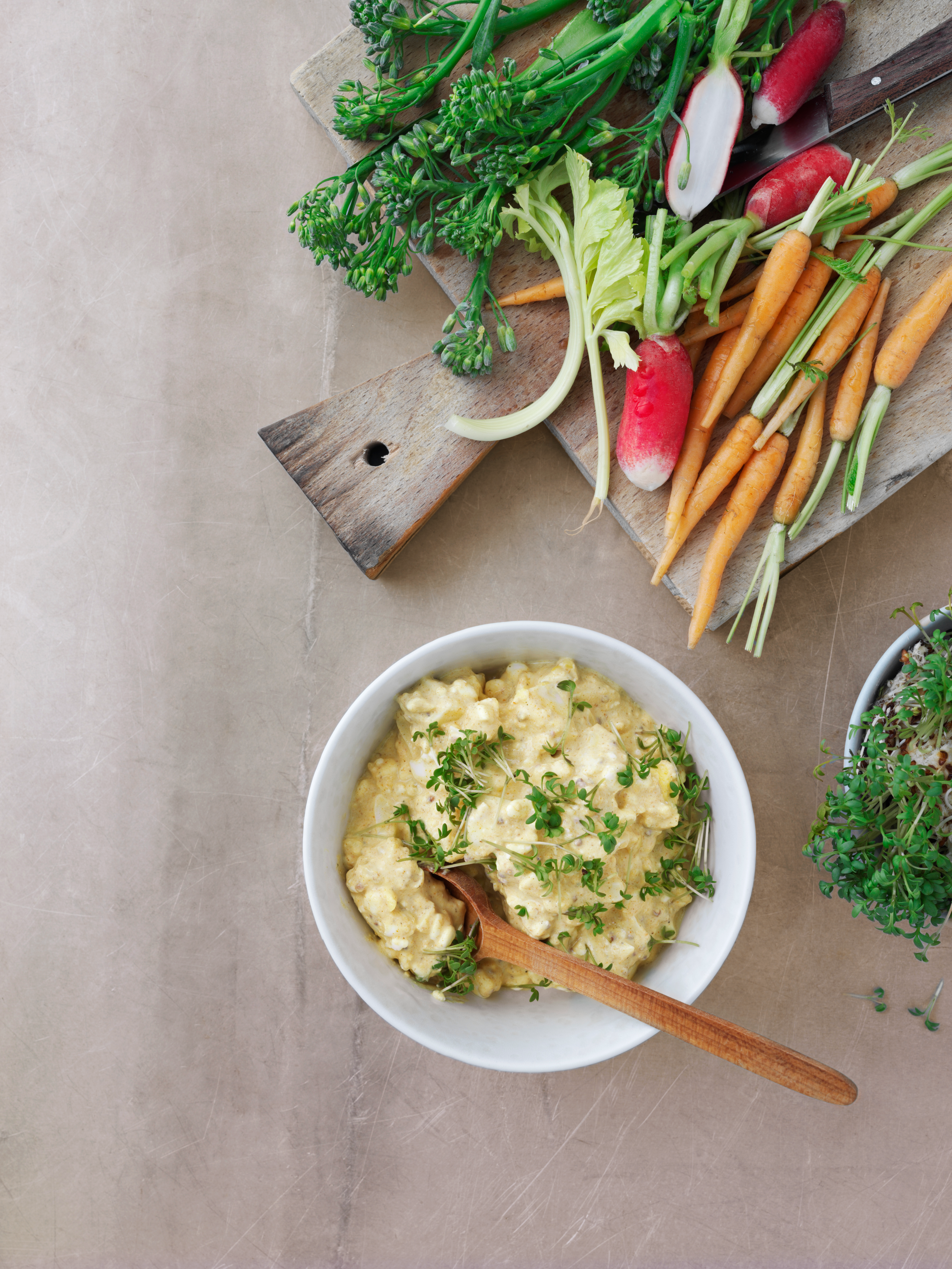 Hakkede æg og salatæg