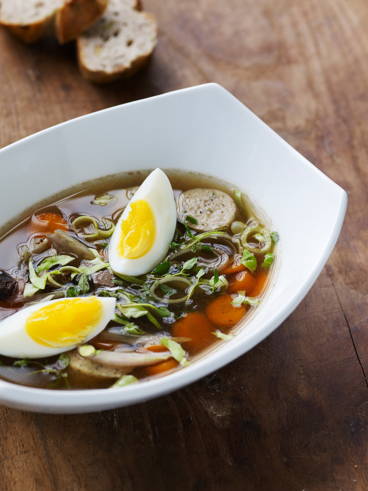 Andesuppe med svesker og pølse