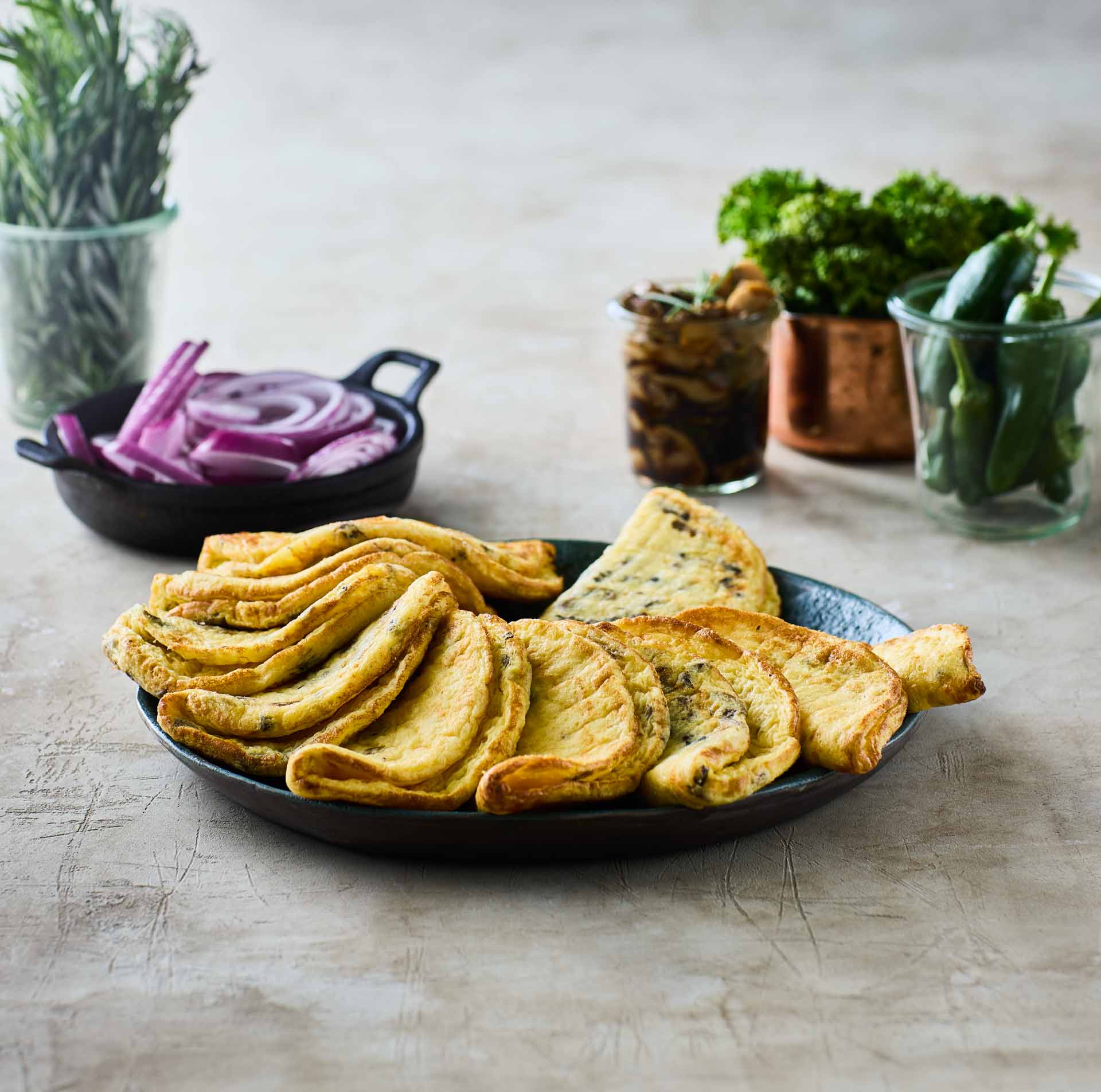 50 OMELETTER, CHAMPIGNON OG OST