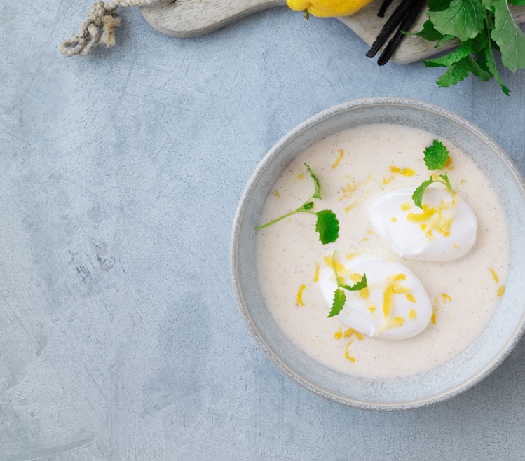 Koldskål med æggehvidesky