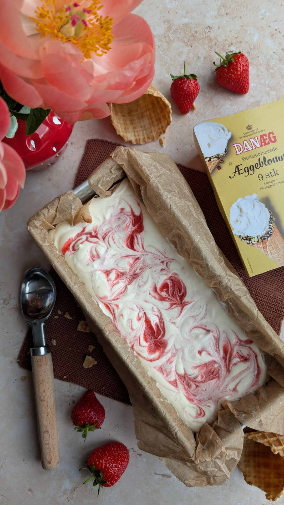 Vaniljeis Med Jordbær Twirl 